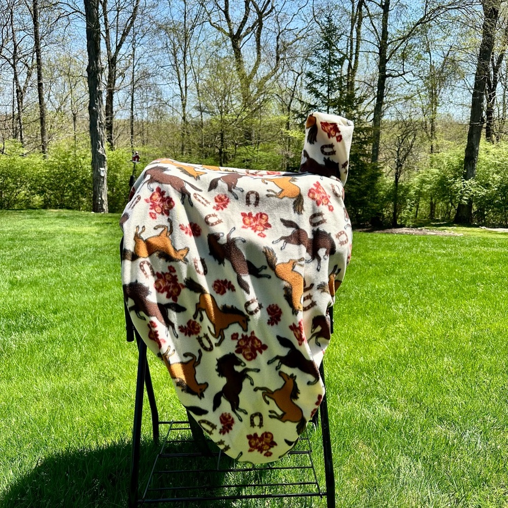 Horse Print western saddle cover